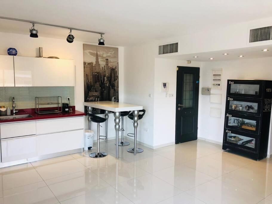 Apartamento Private Pool, 3br Garden Apartment, Aquarelle Eilat